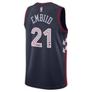 Camiseta NBA Joel Embiid - Philadelphia 76ers - 23/24 - Azul Marino - Edición Ciudad